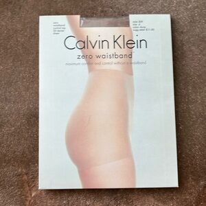 Calvin Klein Zero Waistband Comfort Control Top Pantyhose Tights